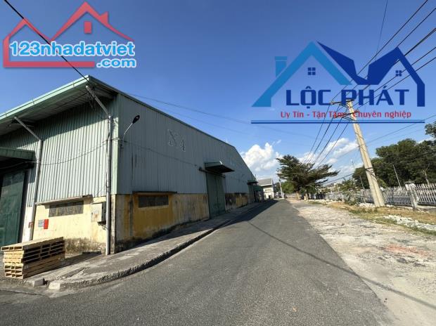 Cho thuê kho KCN Long Bình 1.200 m2 chỉ 55k/m2 Biên Hòa Đồng Nai - 1