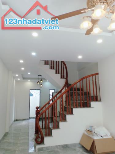 Nhà đẹp giá rẻ nhất khu vực Đại Thành Quốc Oai, giáp Hà Đông, 60m2, 3 tầng, chỉ 2.6 tỷ - 2