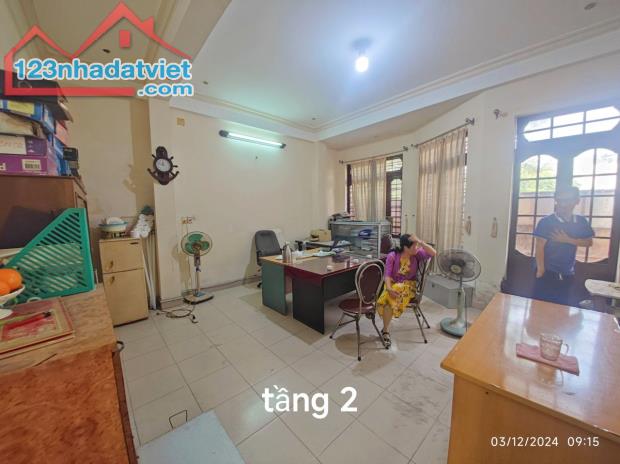 Bán nhà 4 tầng 2 Mặt tiền Phan Châu Trinh, gần Nguyễn Văn Linh, Bình Hiên, Hải Châu 11 tỷ