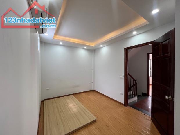 BÁN NHÀ ĐẸP PHỐ MINH KHAI 40M2x5TẦNG, 6,8 TỶ - 4