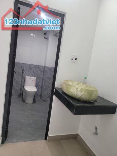 🏆 Bán nhà gác đúc Diện tích 82,5m2 đường Nguyễn Chích sập hầm 3.55 tỷ - 3