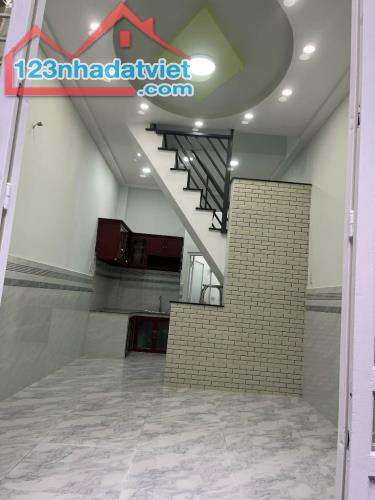 🏠Bùi minh trực ,20m2 ,2 tầng ,hẻm xe máy ,quận 8, nhỉnh 2,x tỷ - 1