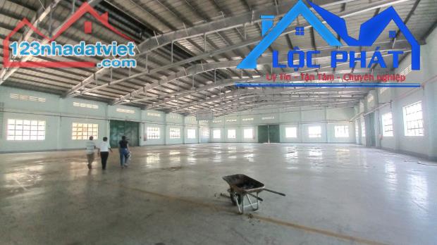 Cho thuê xưởng kcn Biên Hòa 6.300 m2 chỉ 3,8 usd/m2 - 2