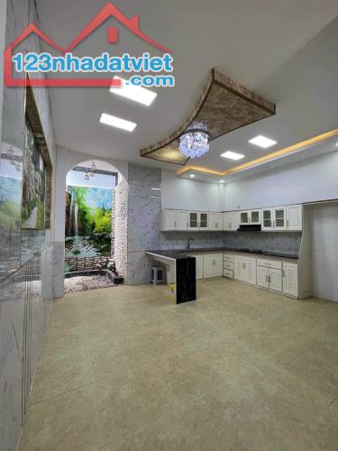 Bán Nhà 3 Tầng đẹp Đường Dương Hiến Quyền Nha Trang, dt 73m, giá 6 tỷ 700 - 1