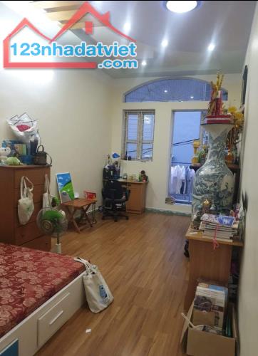 Bán nhà Hùng Duệ Vương, Thượng Lý, Hồng Bàng,  3 tầng, 30m2, 2,7 tỷ.