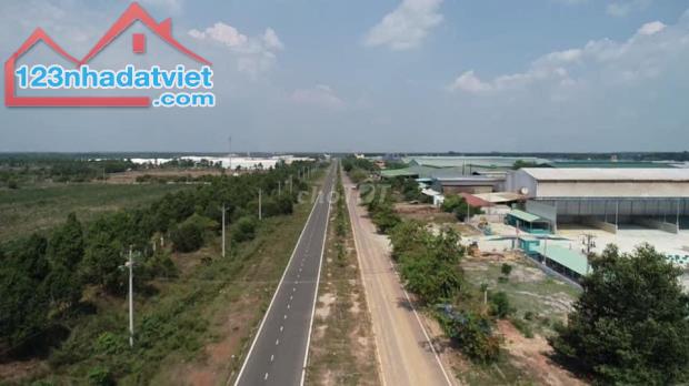 SANG LỖ GÓC 2 MT 1670M2 ĐẤT CHÍNH CHỦ SHR MT ĐƯỜNG 18M CẠNH KCN, CHỢ, DÂN ĐÔNG GIÁ 350 TR - 2