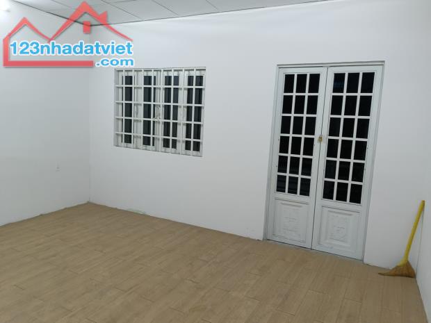 Bán nhà Bình Tân, đường Phạm Đăng Giảng, 65m2, 1 lầu, giá rẻ chỉ nhỉnh 4 tỷ - 3