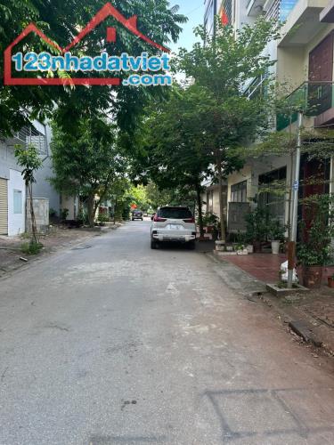 Bán đất đấu giá Mậu Lương, ngay sau mặt đường Hoàng Công, đẹp ko tì vết, 60m2,  hơn 9 tỷ