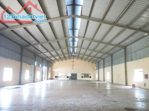 Cho Thuê 2.500m2 Kho Xưởng Tân Uyên Bình Dương Giá Chủ