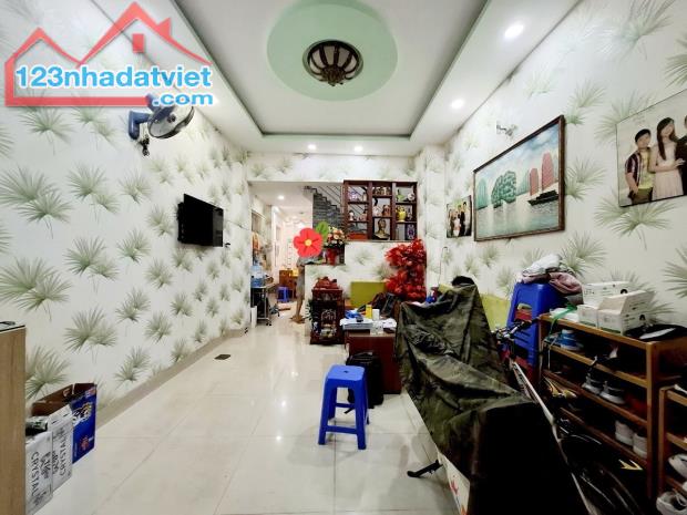 Bán gấp nhà Cô Bắc, Cô Giang, Quận 1; 4 tầng 40m2 giá chỉ 7.5 tỷ TL - 4