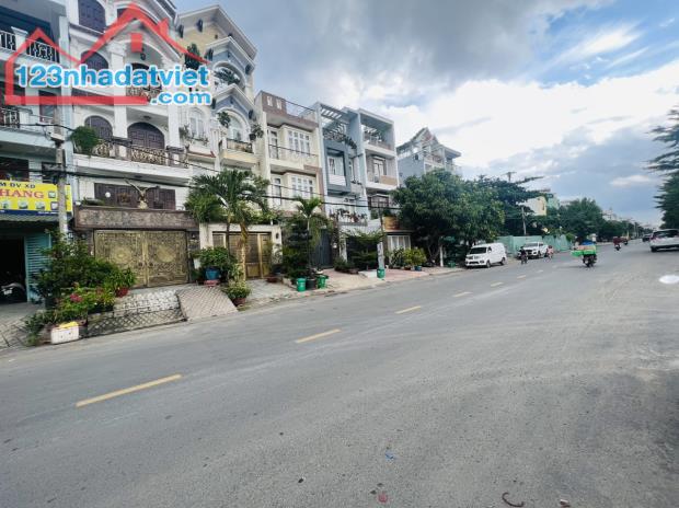 Ngang [4.5 x 20] - 5 tầng - MT 20m, giáp Kinh Dương Vương, Bình Tân- ngộp bank chỉ 11 tỷ