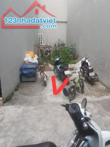 Bán đất Yên Nghĩa, Hà Đông, 38m2, 2 mặt đường trước sau, đường rộng cách phố chính 10m