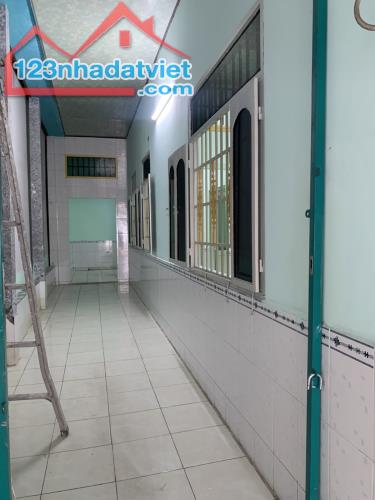 080💥 Nhà Chỉ : 6tr/ tháng. ✓✓ Nhà 120m2

Cho thuê nhà nguyên căn. Hẻm sau lưng KDC Đại - 1