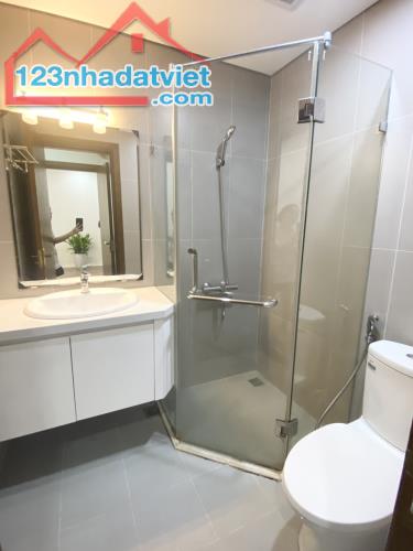 Chính chủ gửi bán căn hộ Chung cư Goldmark City 136 Hồ Tùng Mậu, Căn 3pn 104m2 - 4