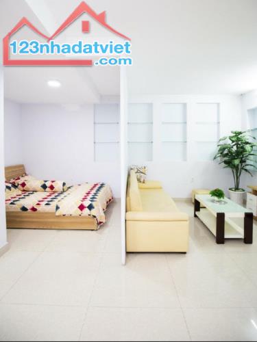 Mặt tiền Kinh Doanh Khu Vip Sân Bay - Dt 6,2m X25m - 5 Tầng - 8 Căn Hộ ( 2 Pn ) Chỉ 32.5Tỷ - 2