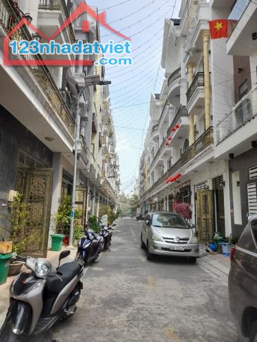 Siêu Phẩm nhà Liên khu 4,5 hẻm 8m xe hơi vào nhà ,50m2, 4Tầng Nhỉnh 4 tỷ