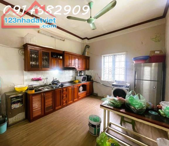 TÔI CẦN BÁN CĂN HỘ TRUNG TÂM CẦU GIẤY: 82M2, 2PN, GIÁ 4.18 TỶ