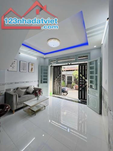 Bán nhà riêng tại Đường Tân Chánh Hiệp 10 32m2 giá 2,550 TỶ - 1