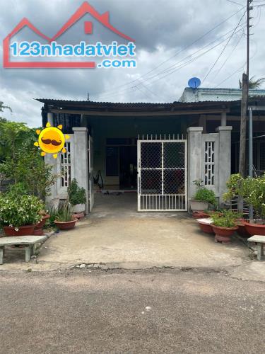 NHÀ ĐẸP – GIÁ CỰC TỐT – CHÍNH CHỦ Cần Bán Nhà Vị Trí Đẹp Tại Xã Thạnh Tân, TP Tây Ninh