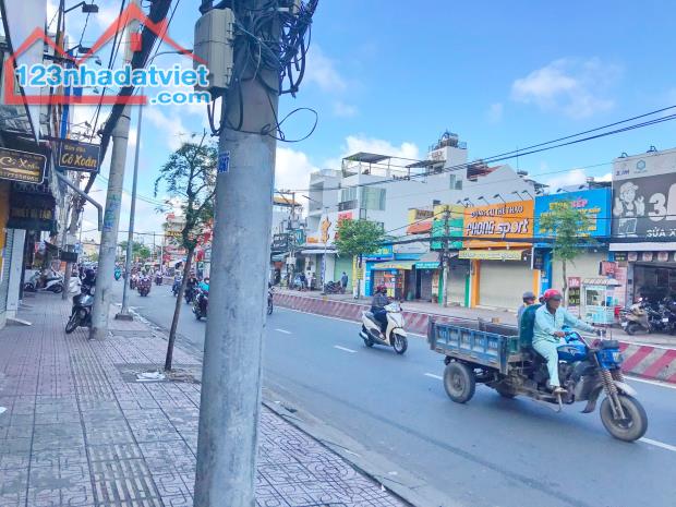 Bán nhà mặt tiền Huỳnh Tấn Phát, Tân Phú, Quận 7 - 2