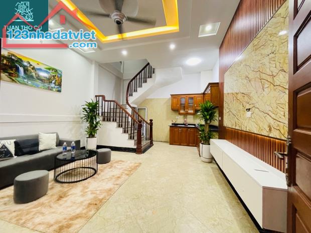 Hoa Hậu Tam Trinh, 1 bước ra phố, Thiết kế hiện đại, 31m2, 4.85 Tỷ