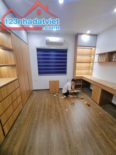 Cần bán nhà phân lô phố Hoàng Quốc Việt 65m2, 4T, ô tô, kinh doanh, hơn 18 tỷ - 3