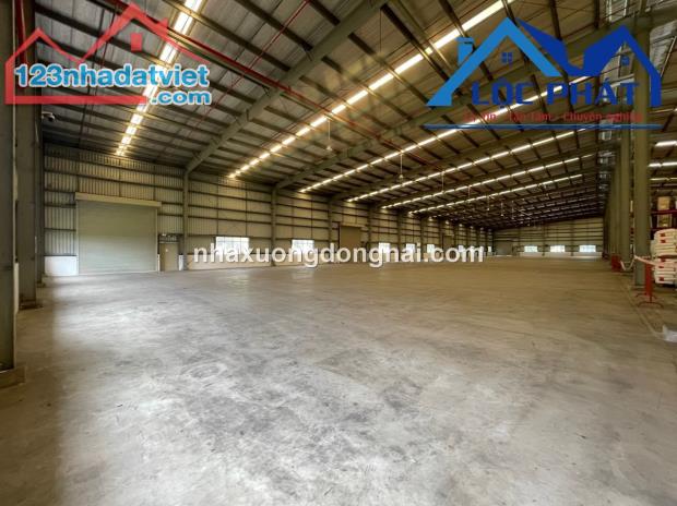 Cho thuê nhà xưởng 2.400m2 KCN Nhơn Trạch, Đồng Nai