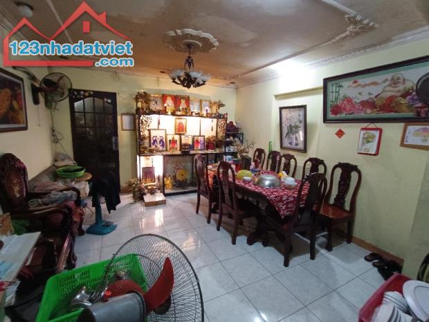 Mặt tiền Bình Trị Đông ngay Tên Lửa 160m2, 4.1x40 SHR vuông tiện xây mới, giá 12.5 tỷ TL - 1