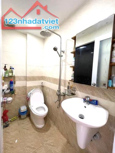 Nhà 3 tầng 72m2, ngang 7m, đường ô tô, Linh Đông, Thủ Đức, giá 6,7 tỷ. - 2