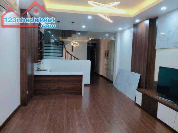 (ĐẸP) BÁN NHÀ ĐẸP PHỐ GIÁP NHẤT-THANH XUÂN,DT 59.2M2, MT 6.2M,5 TẦNG GIÁ NHỈNH 12 TỶ, GẦN