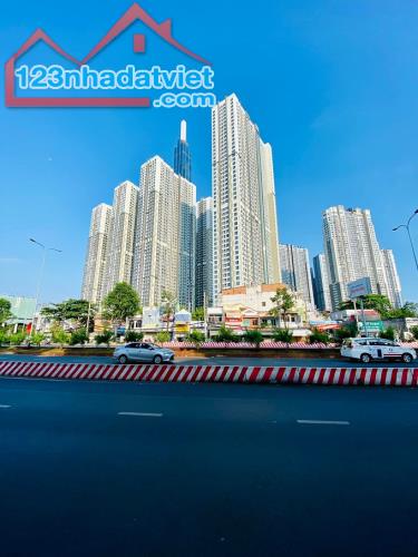 Nhà hiếm như Thái giám nhà Thanh sót lại, 254m2, Nguyển Hữu Cảnh, P22, Bình Thạnh, nở hậu - 4