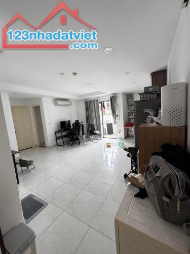 Bán căn hộ Rice City Sông Hồng-Gia Quất-Long Biên-70m2n2wc tầng trung-Đông Nam-giá 3.5 tỷ