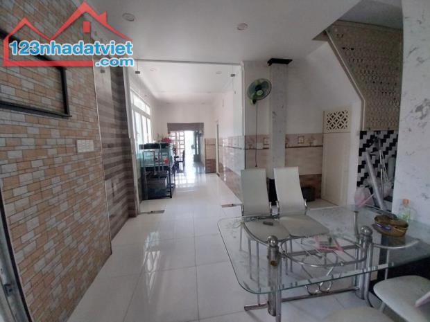 20M RA MẶT TIỀN, HUỲNH TẤN PHÁT, THỊ TRẤN NHÀ BÈ, 2 TẦNG MỚI, NỞ HẬU 187M2, 9.5 TỶ.