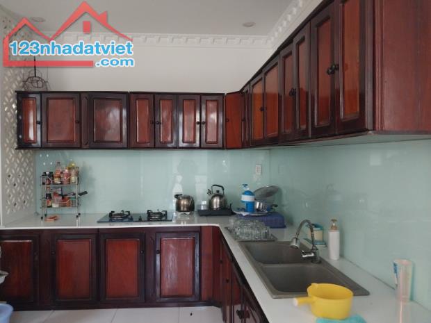 20M RA MẶT TIỀN, HUỲNH TẤN PHÁT, THỊ TRẤN NHÀ BÈ, 2 TẦNG MỚI, NỞ HẬU 187M2, 9.5 TỶ. - 2