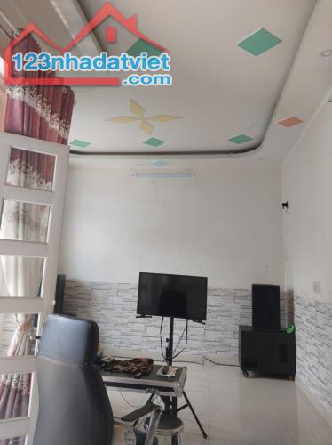 20M RA MẶT TIỀN, HUỲNH TẤN PHÁT, THỊ TRẤN NHÀ BÈ, 2 TẦNG MỚI, NỞ HẬU 187M2, 9.5 TỶ. - 4