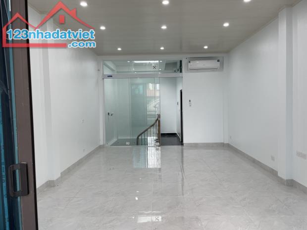 Bán nhà phố Ao Sen, kinh doanh buôn bán sầm uất, 45m2 4 tầng giá 12,5 tỷ LH 0942.193.386 - 4