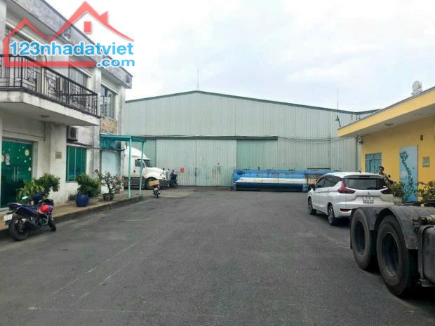 Nhà xưởng khu công nghiệp Tân Bình dt 10.000m2 giá 250 tỷ