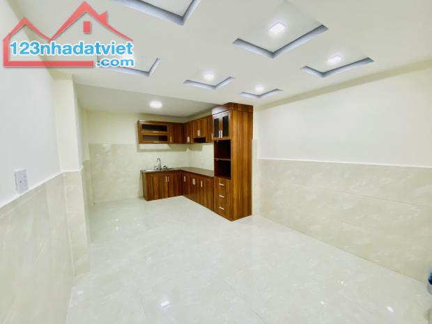 🏠MẶT TIỀN THỤT gần NGÃ TƯ PHÚ NHUẬN - Ô TÔ NGỦ TRONG NHÀ - VỊ TRÍ TIỆN KINH DOANH - 59m² - 2