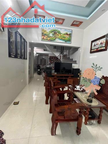 BÁN NHÀ 2,5TẦNG  Nguyễn tường Loan , nghĩa xấu, lê chân, HP. Giá 2,45tỷ.  42M2. NGÕ 2M.