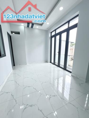 Bán nhà mới 1 lầu 62m2 gần HXH đường Âu Dương Lân P.3 Quận 8 - 2