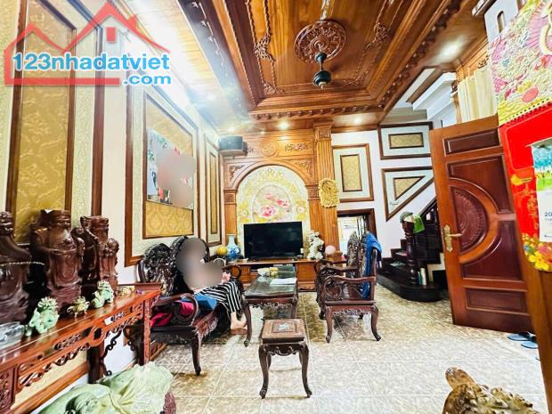 (ĐẸP) B.Á.N NHÀ ĐẸP TRUNG TÂM THANH XUÂN, DT 80M2,MT 10m GIÁ 14.2 TỶ, Ô TÔ 16 CHỖ ĐỖ CỬA