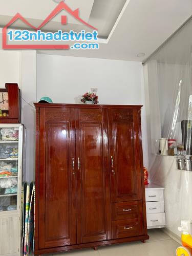 Bán nhà 2 tầng đường Nguyễn Thị Được (F3) sát đường số 28 VCN Phước Long, Nha Trang. - 3