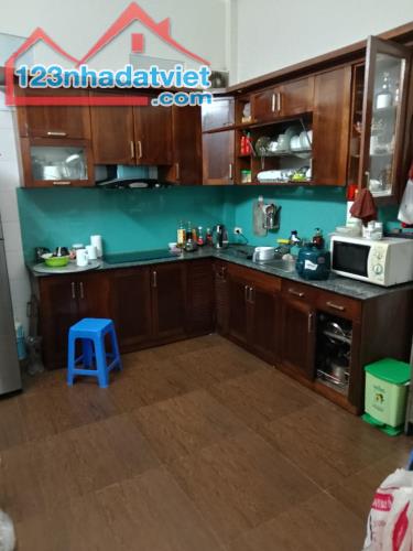 Hiếm, nhà Nguyễn Hoàng 45m2 5 tầng  8,8 tỷ.  DÂN XÂY - Ô TÔ - NGÕ THÔNG  - PHÂN LÔ - 2