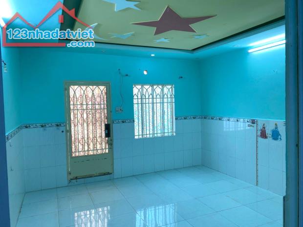 Bán nhà 4x15m, hẻm 3,5m Âu Dương Lân, P3, giá tốt 5,6 tỷ