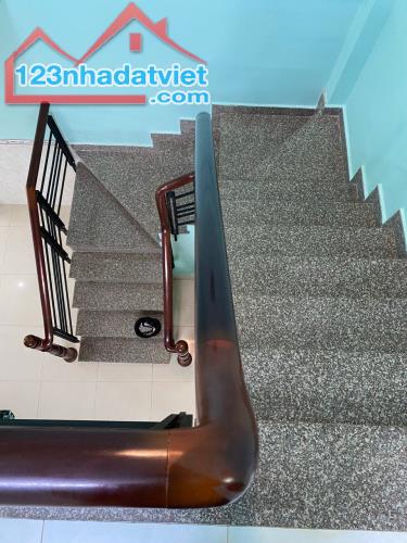 Bán nhà 4x15m, hẻm 3,5m Âu Dương Lân, P3, giá tốt 5,6 tỷ - 4