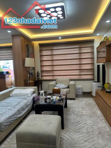 Chính chủ bán toà APARTMENT cao cấp ngõ 4 Phương Mai Đống Đa 100m28T nhỉnh hơn 28 tỷ