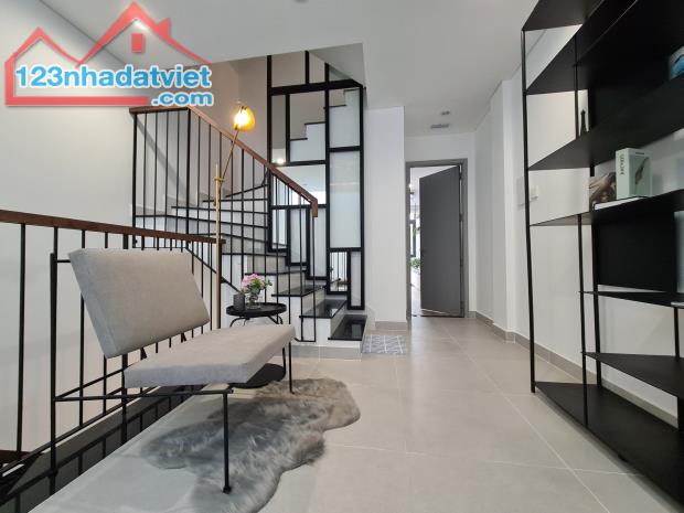 Nhà mặt tiền Trương Đình Hội - 156 An Dương Vương quận 8 - dt [4x11] - 6 tầng, chỉ 6.8 tỷ