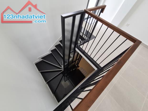 Nhà mặt tiền Trương Đình Hội - 156 An Dương Vương quận 8 - dt [4x11] - 6 tầng, chỉ 6.8 tỷ - 5