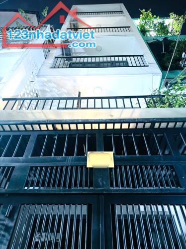NHÀ QUẬN 1 NGAY CHỢ TÂN ĐINH, KHU VIP SÁT MẶT TIỀN, HẺM XE HƠI BÀN CỜ, 50Mx5 4PN, 8 TỶ X - 1
