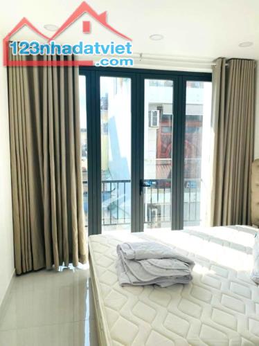 NHÀ QUẬN 1 NGAY CHỢ TÂN ĐINH, KHU VIP SÁT MẶT TIỀN, HẺM XE HƠI BÀN CỜ, 50Mx5 4PN, 8 TỶ X - 4